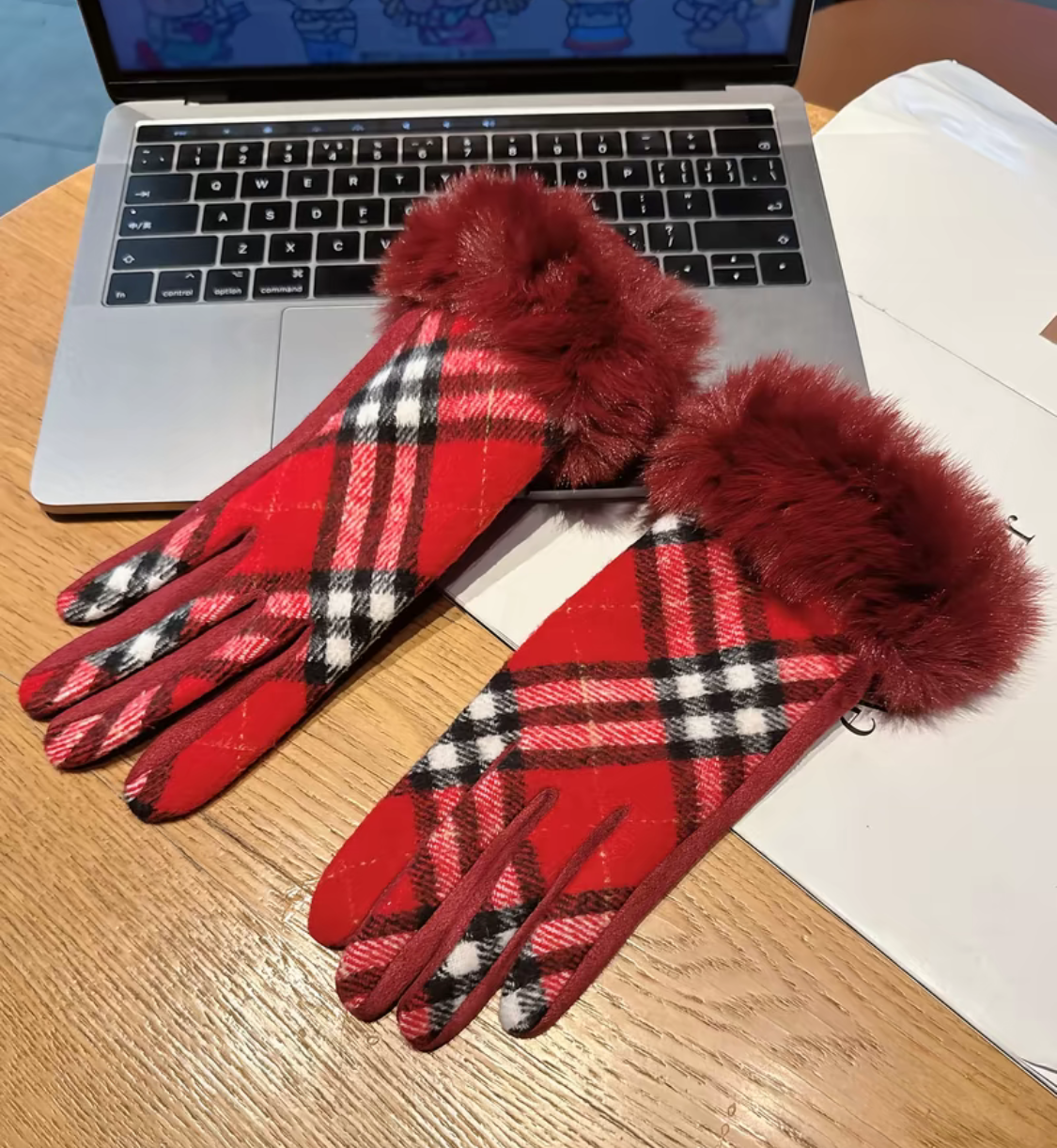 Plaid Patchwork Gloves